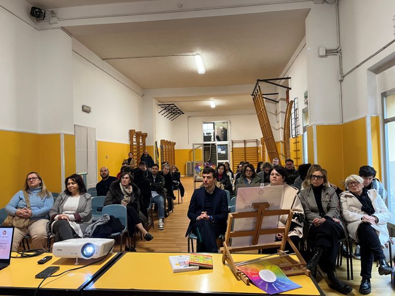 Tante persone alla presentazione del progetto “Dallo scontro… all’incontro” al Conservatorio SS. Annunziata di Empoli
