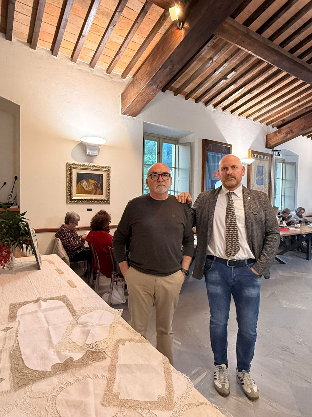 Sposarsi con il Punto Tavarnelle, il pizzo delle dive arreder&agrave; le sale del Comune per le nozze dei futuri sposi