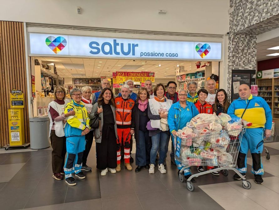 Solidarietà a Poggibonsi: la comunità dona quasi 5 tonnellate di alimenti per le famiglie fragili