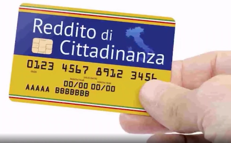 Nuovo stop al reddito di cittadinanza, oggi l’sms arriverà a 33mila famiglie