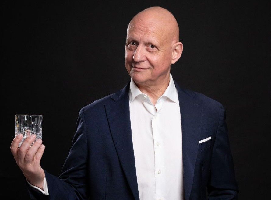 Rcr, il futuro del bere tra hot drinks e no alcol: il successo del made in Italy