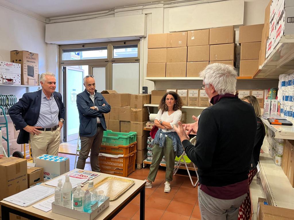 Dal Rotary Club Alta Valdelsa donazione per l’Emporio