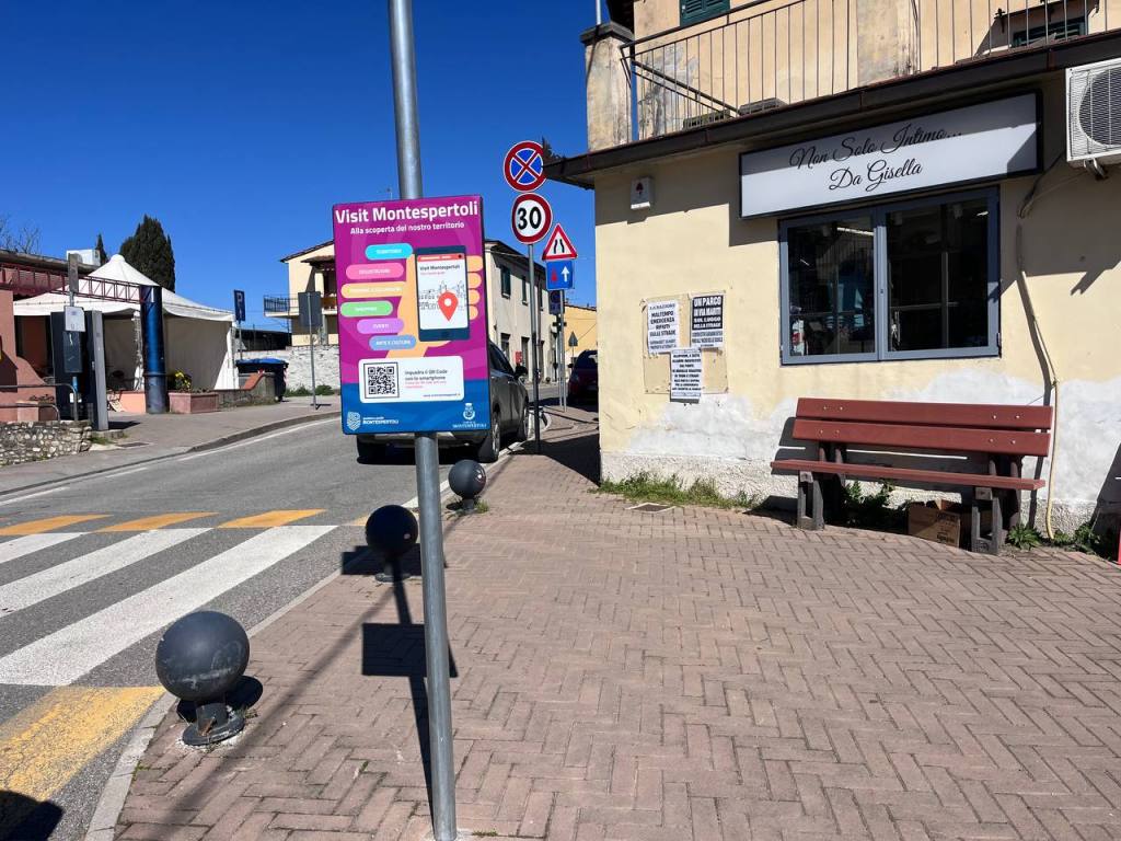 Montespertoli accoglie la primavera con nuove brochure turistiche e cartelli informativi