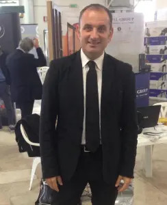 Auto investe gruppo di ciclisti, 4 morti e 6 feriti