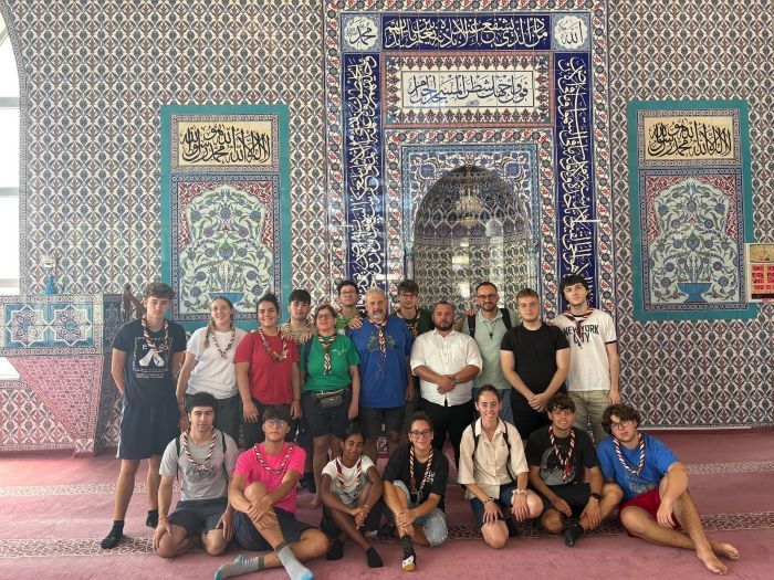 Voci dall'Albania, gli scout aprono il Consiglio comunale: "Dove la diversit&agrave; &egrave; una ricchezza"