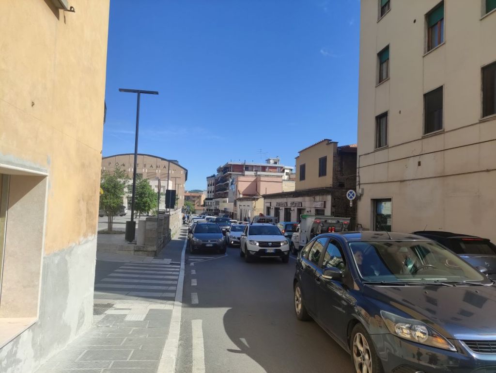 Tetto fotovoltaico al Politeama, fino al 1° giugno modifiche in via Trento e piazza Berlinguer