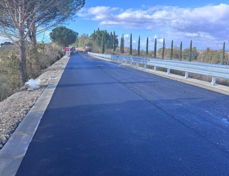 Sp12 Traversa Romana Lauretana tra Asciano e Monteroni d’Arbia. Terminati i lavori di ripristino del fondo stradale dopo la frana