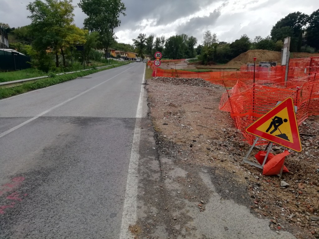 Staggia Senese invasa dai Tir