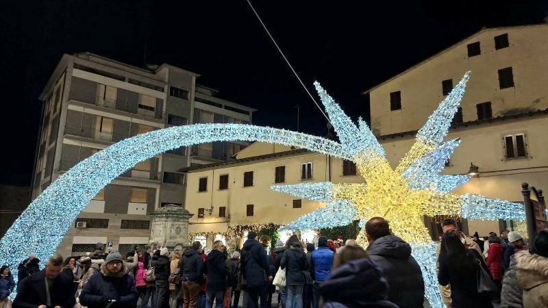 Natale a Poggibonsi: Magia, Mercatini e la "Chocolate Parade"