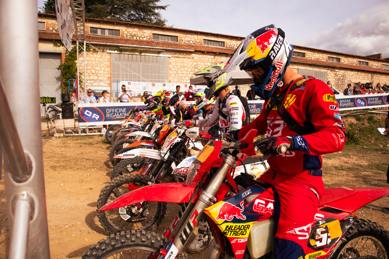 Stone Extreme 2026: l&rsquo;enduro estremo alla conquista delle cave e della natura a Serre di Rapolano