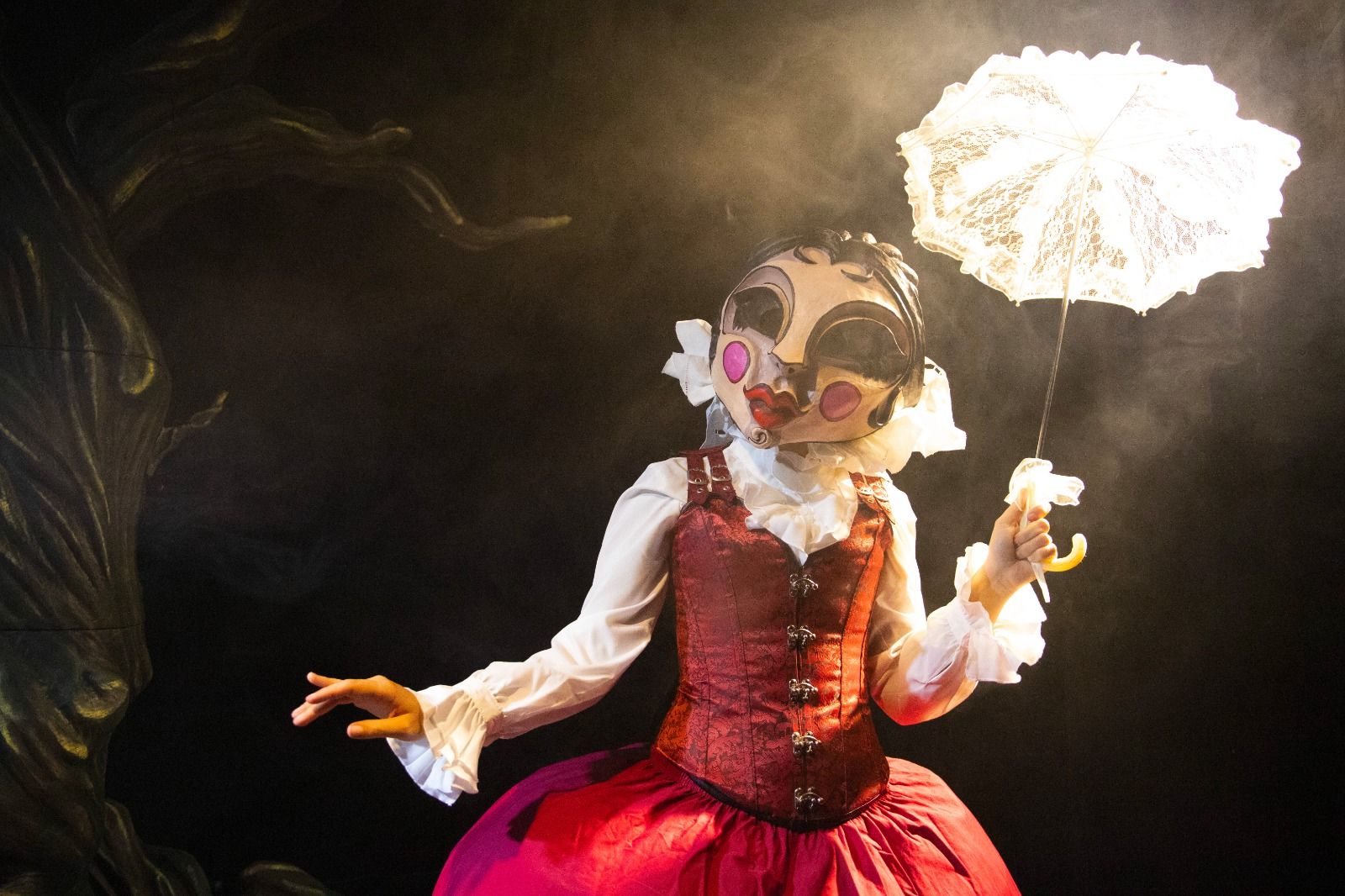 San Casciano, Teatro Niccolini: al via il cartellone speciale con "Storie della Mezzanotte" e la ribellione di Katrina