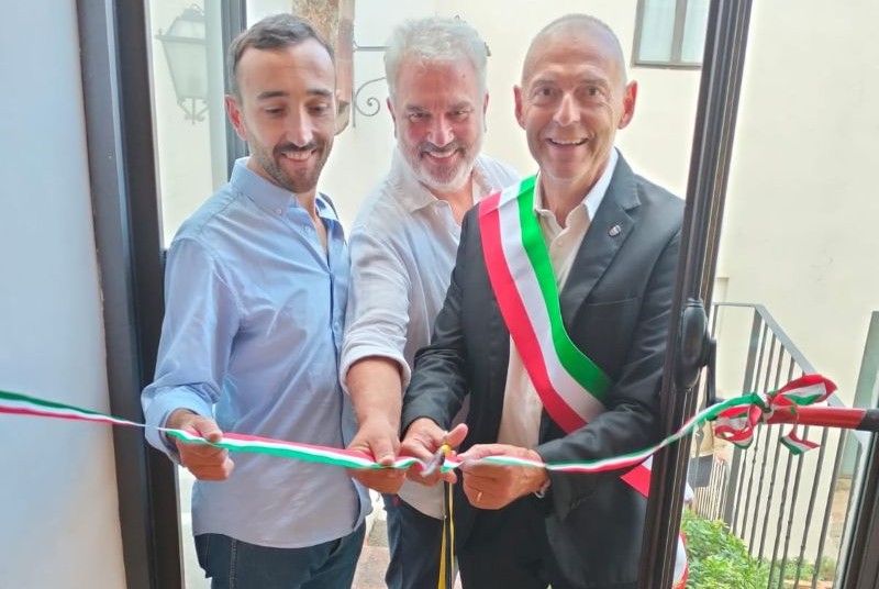 La personale di Domenico Monteforte “Terre di Toscana” ha aperto i battenti al Museo San Francesco