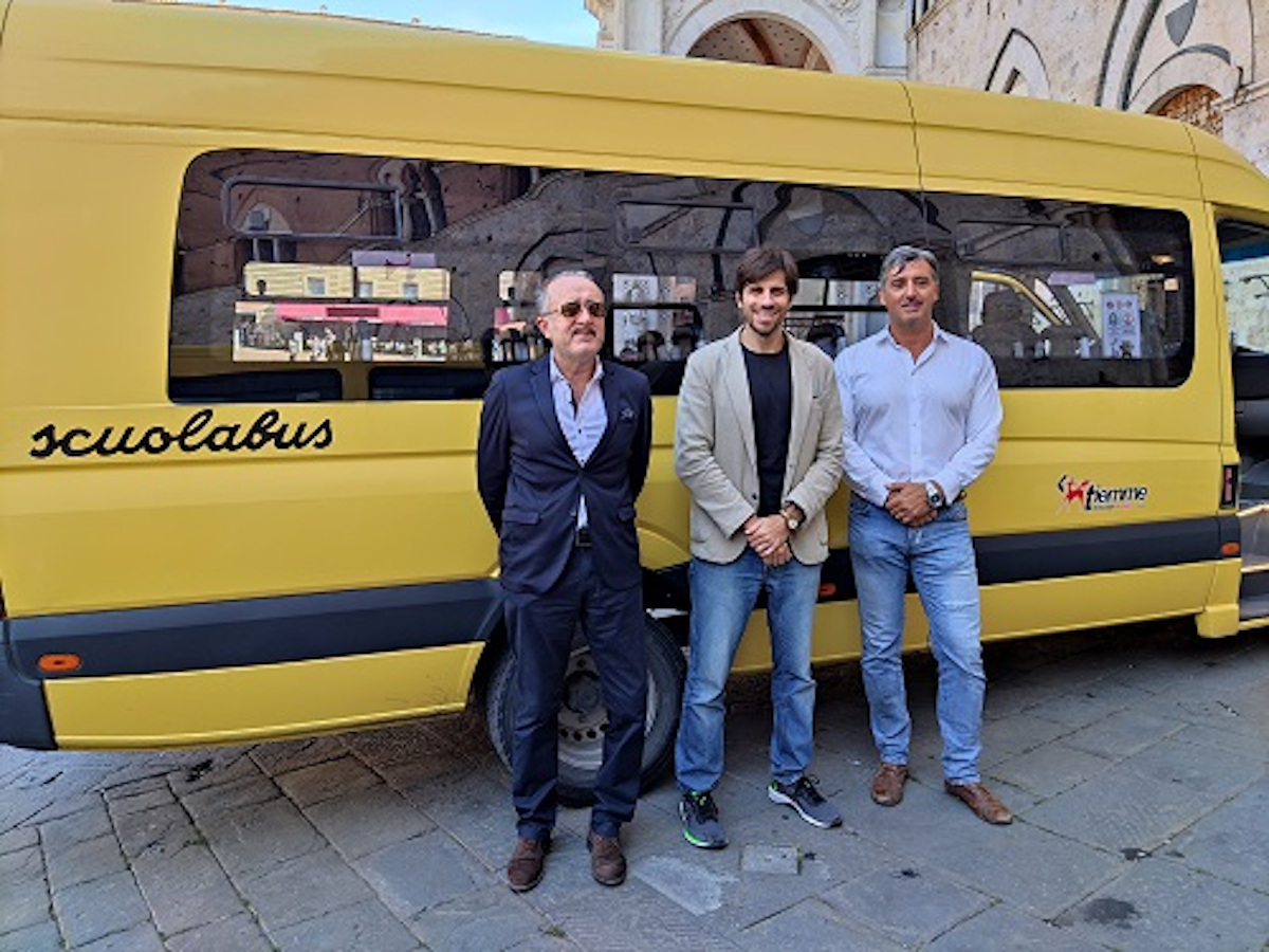 Ioni d'argento per rendere covid-free gli scuolabus di Siena