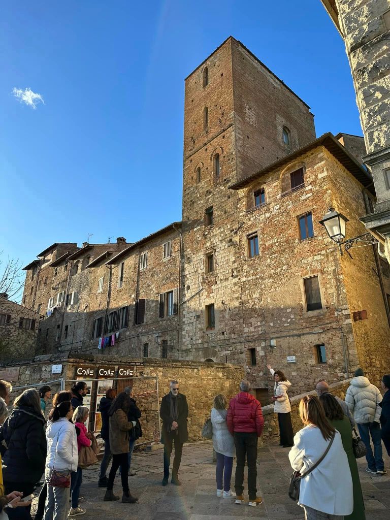 Arnolfo di Cambio unisce Colle e Firenze