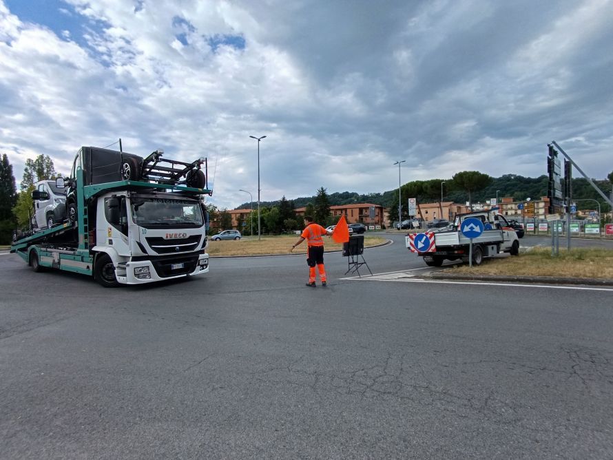 Poggibonsi torna indietro di 30 anni: superstrada chiusa e cantieri, citt&agrave; paralizzata dal traffico