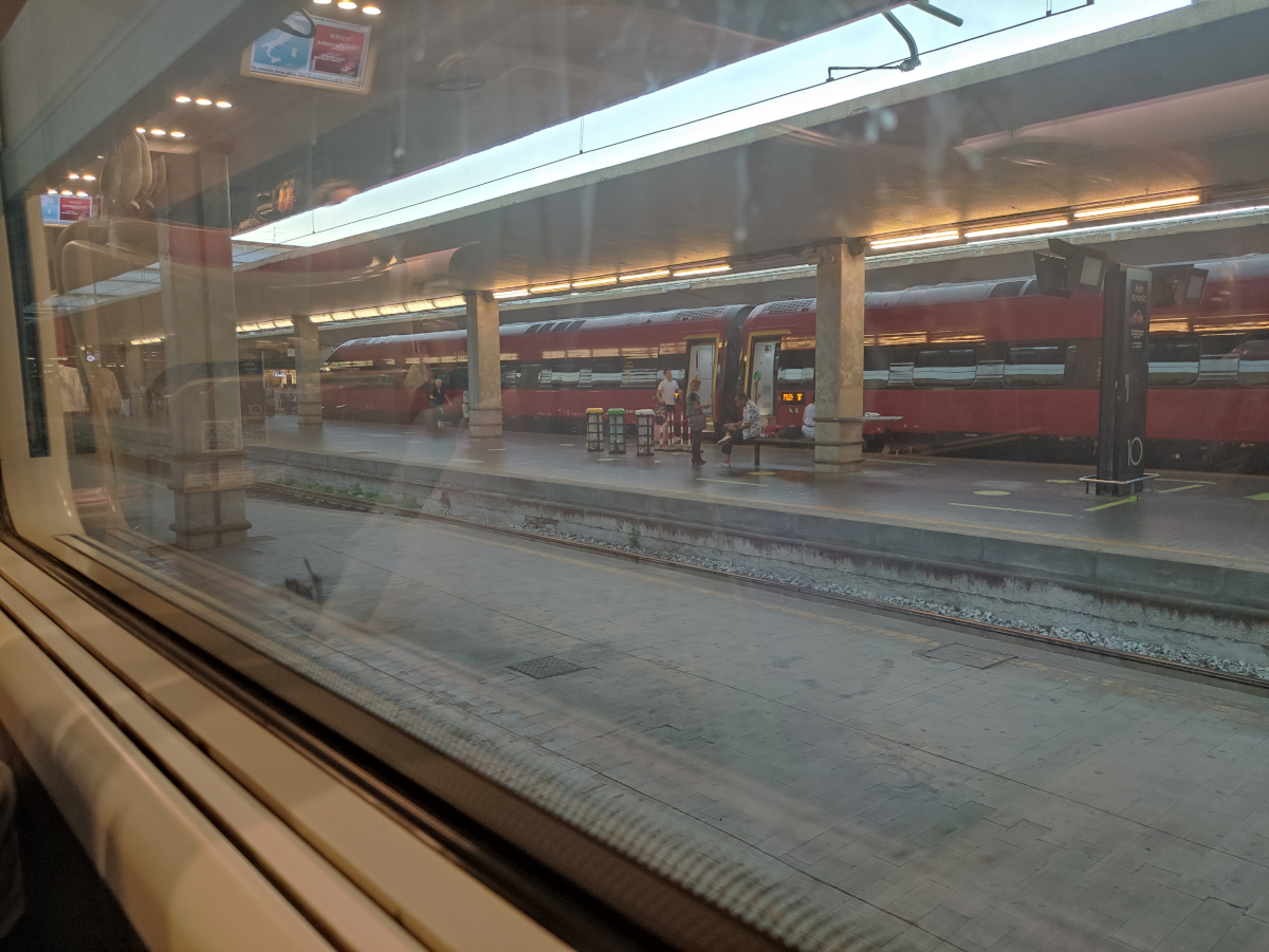Caos treni, ritardi e cancellazioni in un  mercoledì da dimenticare