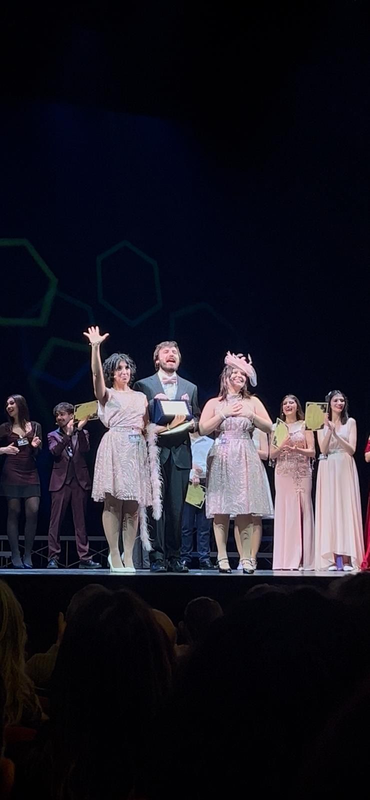 Stelle in corsa, il Trio Meschino vince il talent del Comune di Siena  Successo di pubblico per la serata dedicata ai giovani artisti