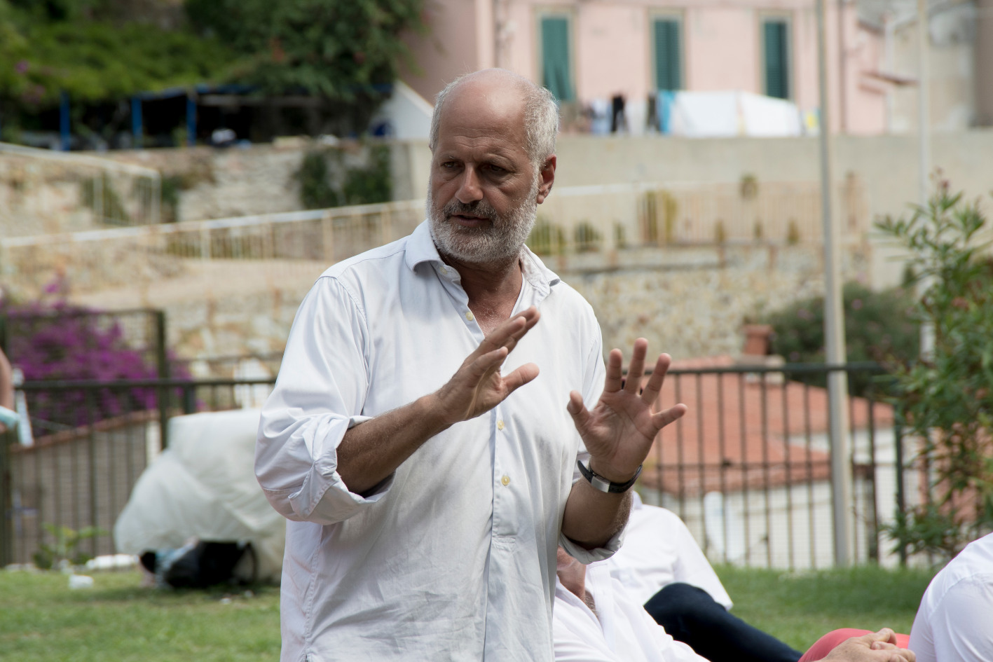 Teatro per guardare oltre le sbarre, i detenuti diventano attori