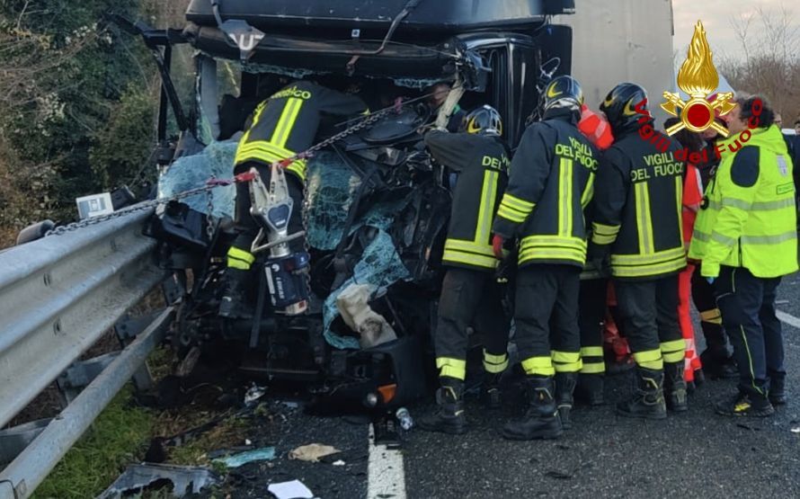 Incidente di Colle Sud, ecco le immagini. Viabilit&agrave; normalizzata