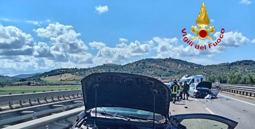 Nove feriti e Aurelia chiusa per incidente a Grosseto