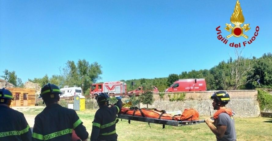 Malore alle Terme di Petriolo, soccorso lungo il fiume Farma a Monticiano