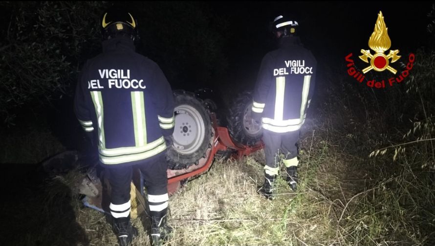 Tragedia a Siena: si ribalta con il trattore, muore un uomo di 77 anni