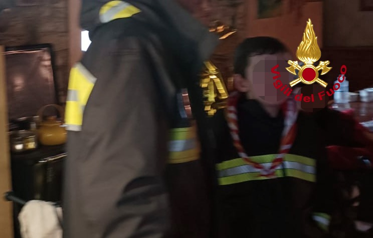 Boy scout bloccati dalla neve, recuperati a Castagno d'Andrea