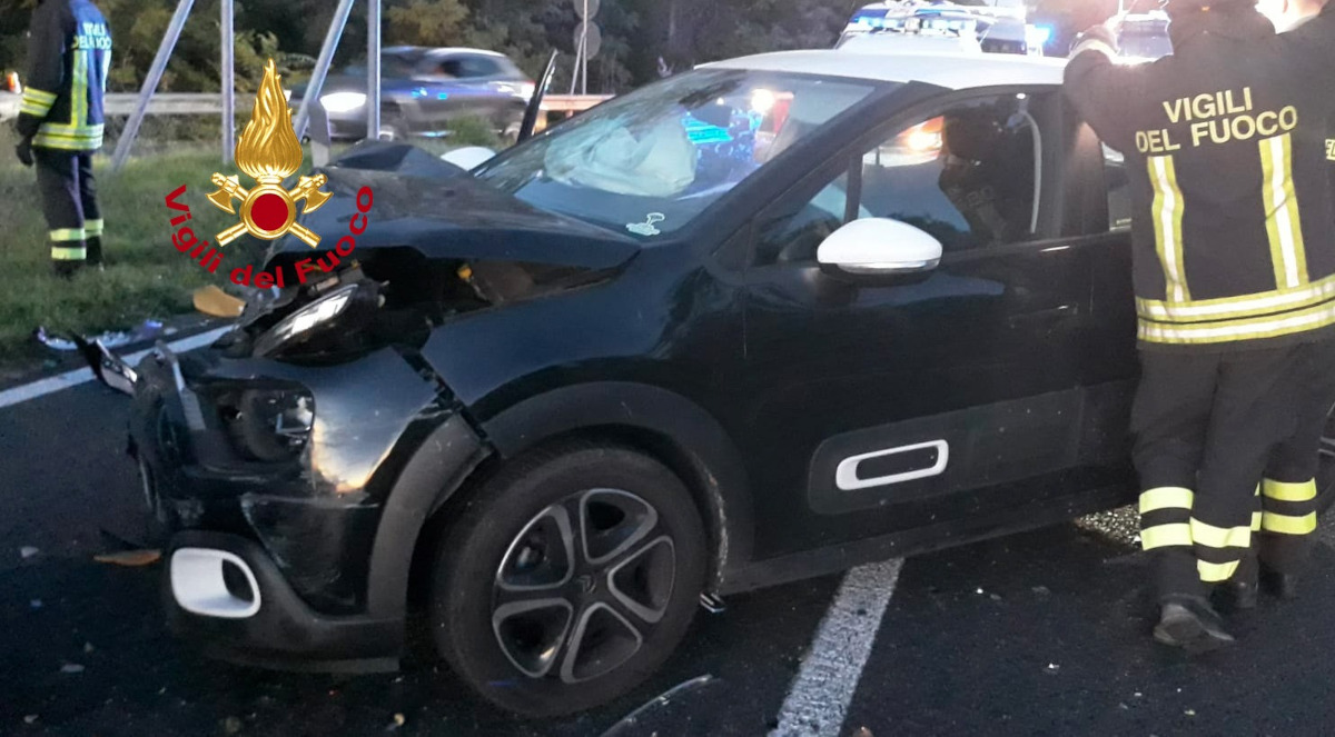 Incidente sulla Siena Firenze: 4 auto coinvolte, due feriti. Code e disagi