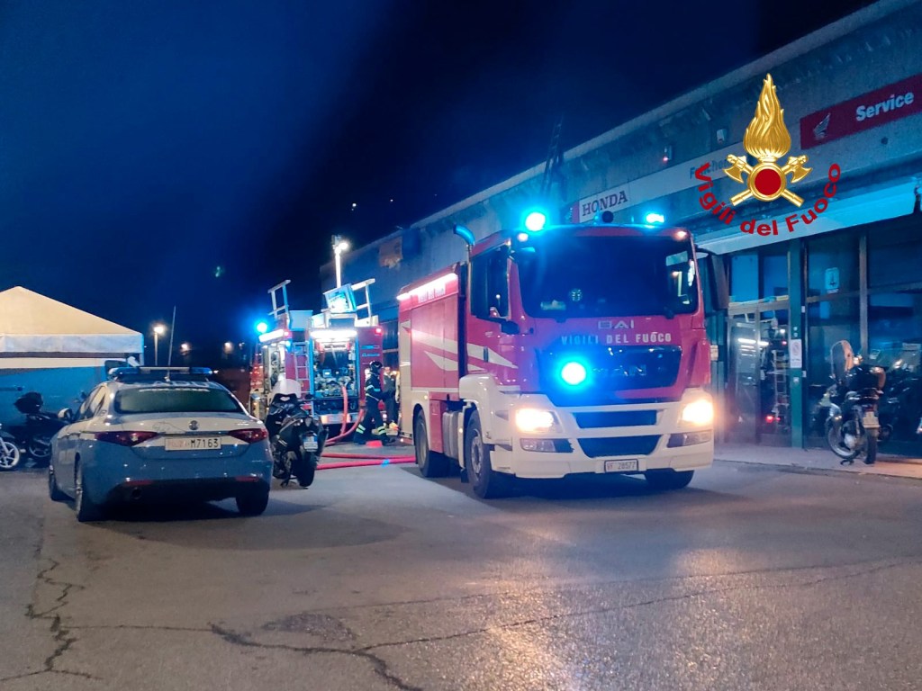 A fuoco pasticceria nella zona di viale Toselli